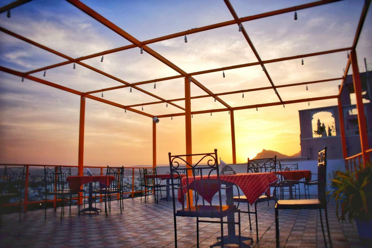 Hotel Kurabar Kothi Udaipur Exterior photo